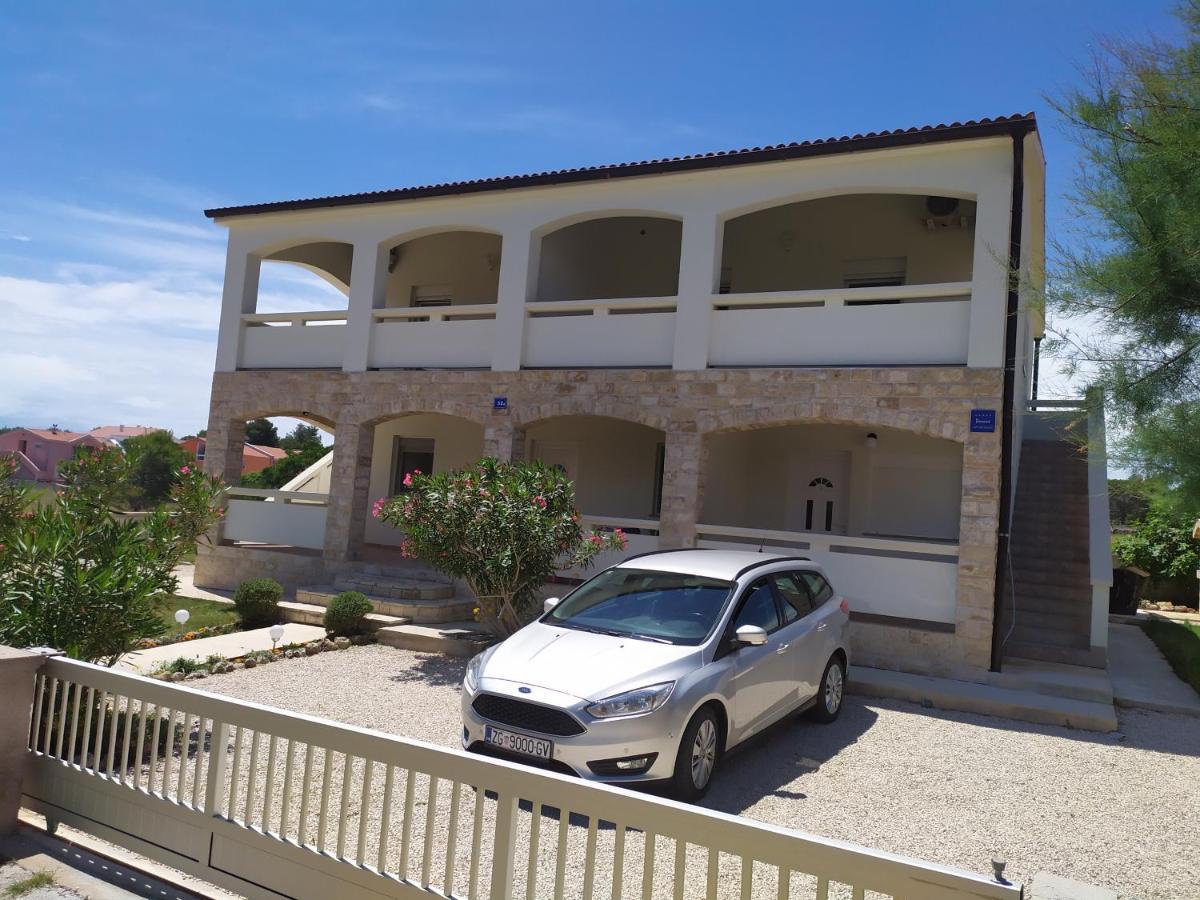 Apartmani Vjeko Vir Εξωτερικό φωτογραφία