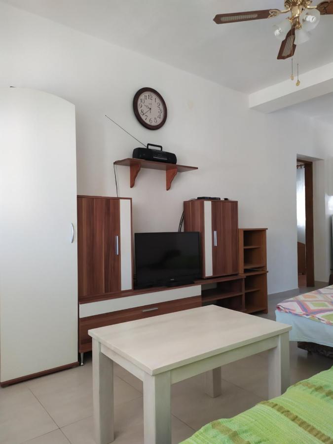 Apartmani Vjeko Vir Εξωτερικό φωτογραφία