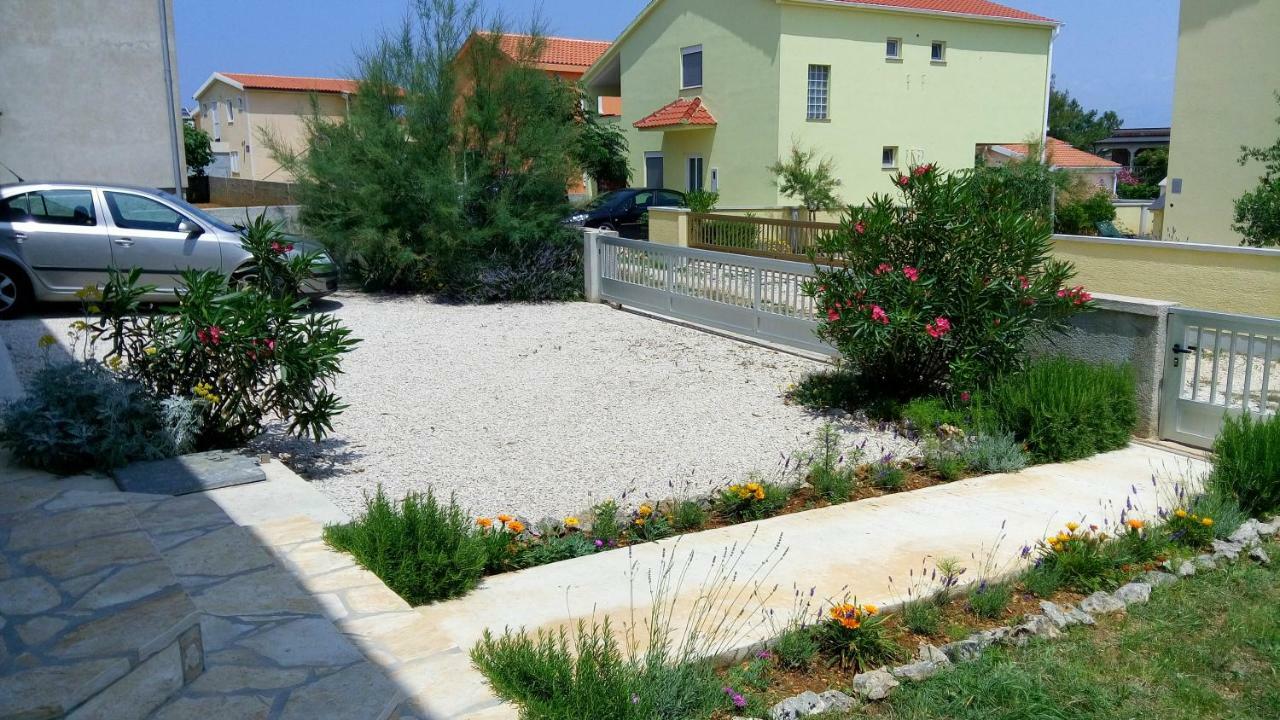 Apartmani Vjeko Vir Εξωτερικό φωτογραφία