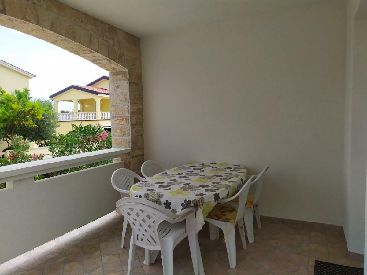 Apartmani Vjeko Vir Εξωτερικό φωτογραφία